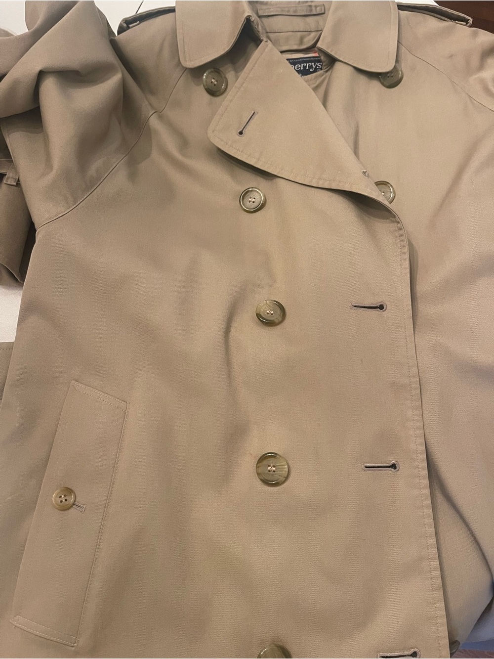 Burberry Khaki Double-Breasted Trench Coat with Waist Belt - Picture 13 of 16